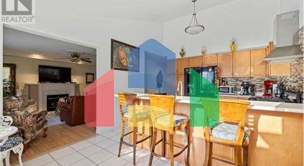 Residential - Single Family Home - Hamilton, Canada - Canada