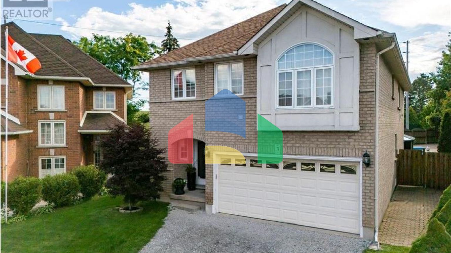 Residential - Single Family Home - Hamilton, Canada - Canada