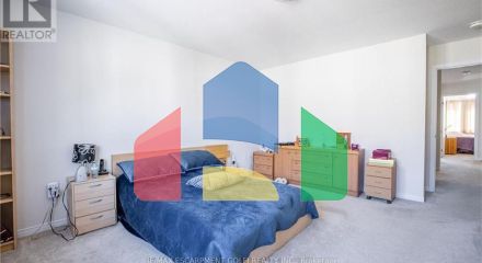 Residential - Single Family Home - Hamilton, Canada - Canada