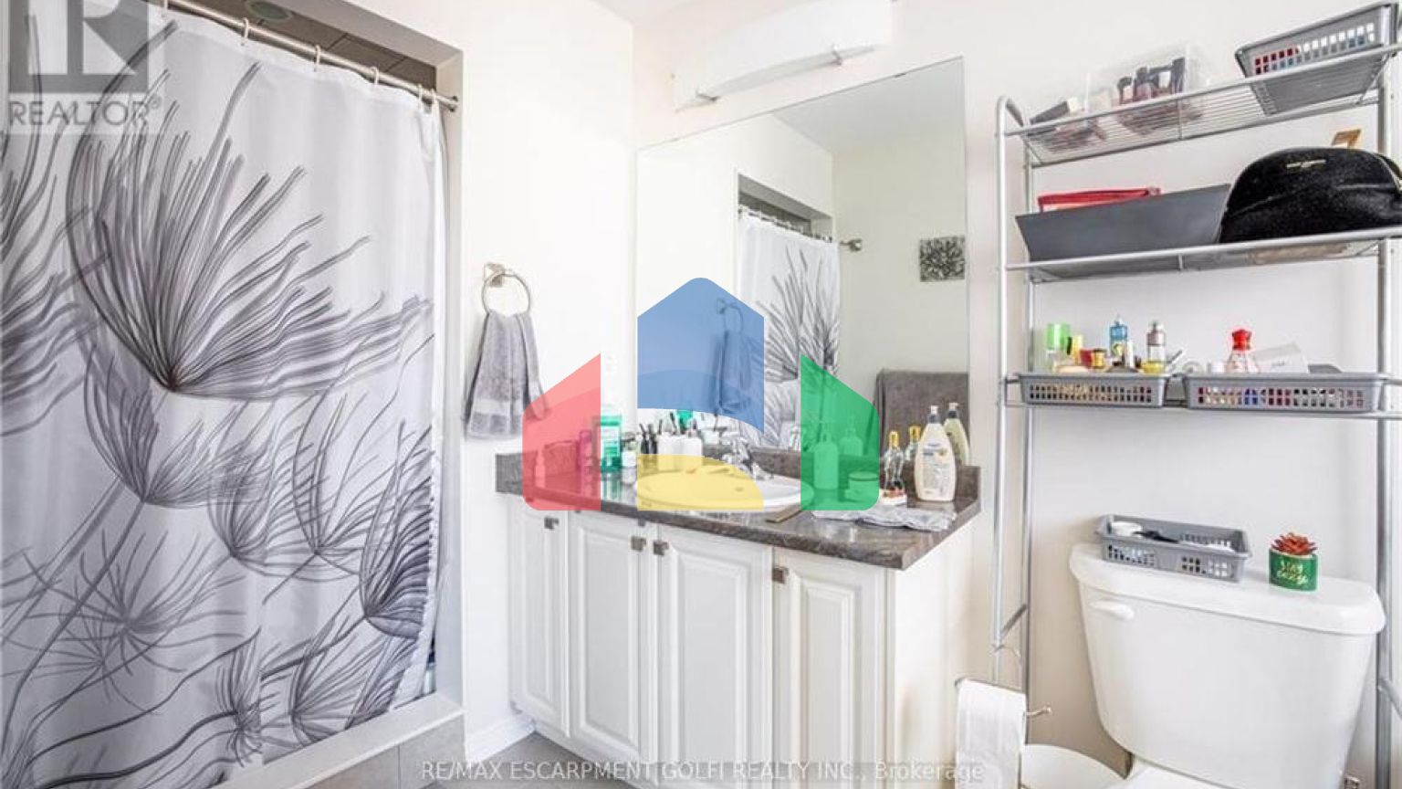 Residential - Single Family Home - Hamilton, Canada - Canada