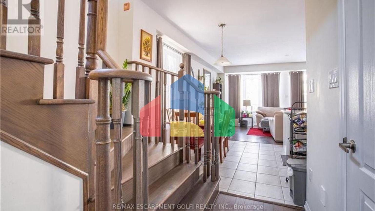 Residential - Single Family Home - Hamilton, Canada - Canada