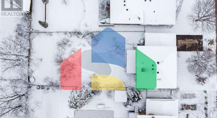 Residential - Single Family Home - Hamilton, Canada - Canada