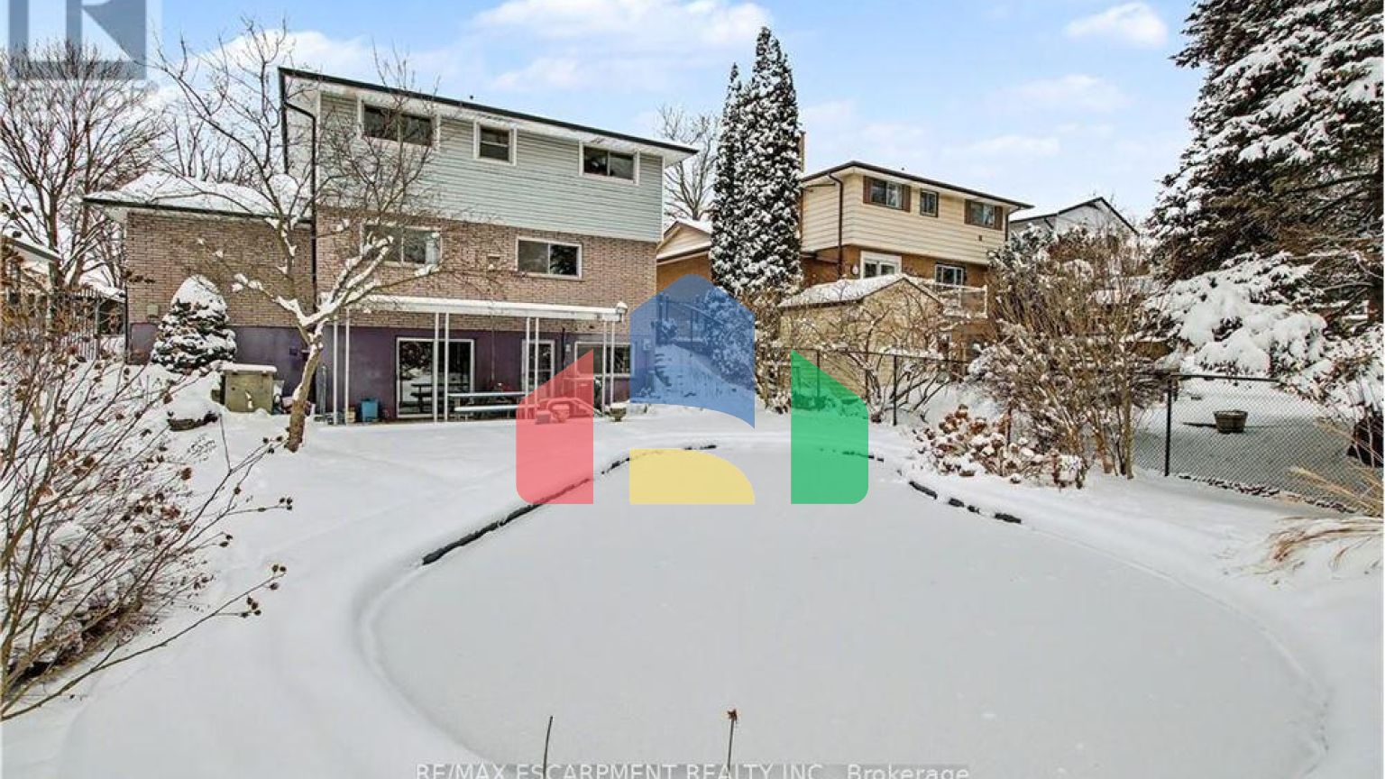 Residential - Single Family Home - Hamilton, Canada - Canada