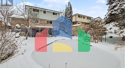 Residential - Single Family Home - Hamilton, Canada - Canada