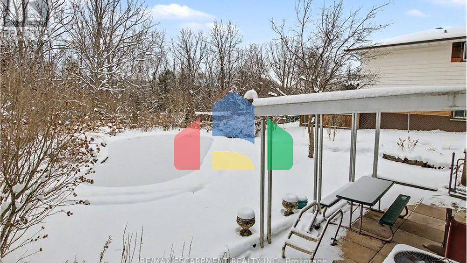 Residential - Single Family Home - Hamilton, Canada - Canada