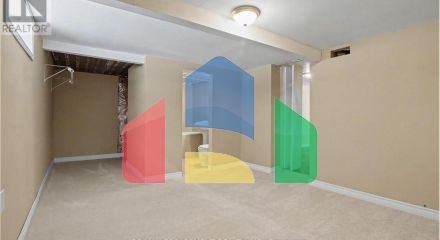 Residential - Single Family Home - Hamilton, Canada - Canada