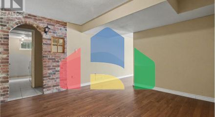 Residential - Single Family Home - Hamilton, Canada - Canada