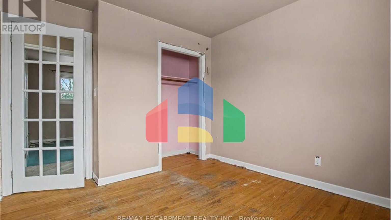 Residential - Single Family Home - Hamilton, Canada - Canada