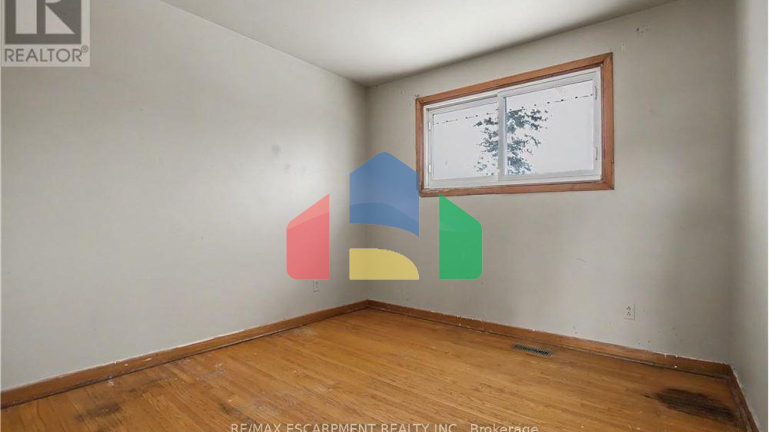 Residential - Single Family Home - Hamilton, Canada - Canada