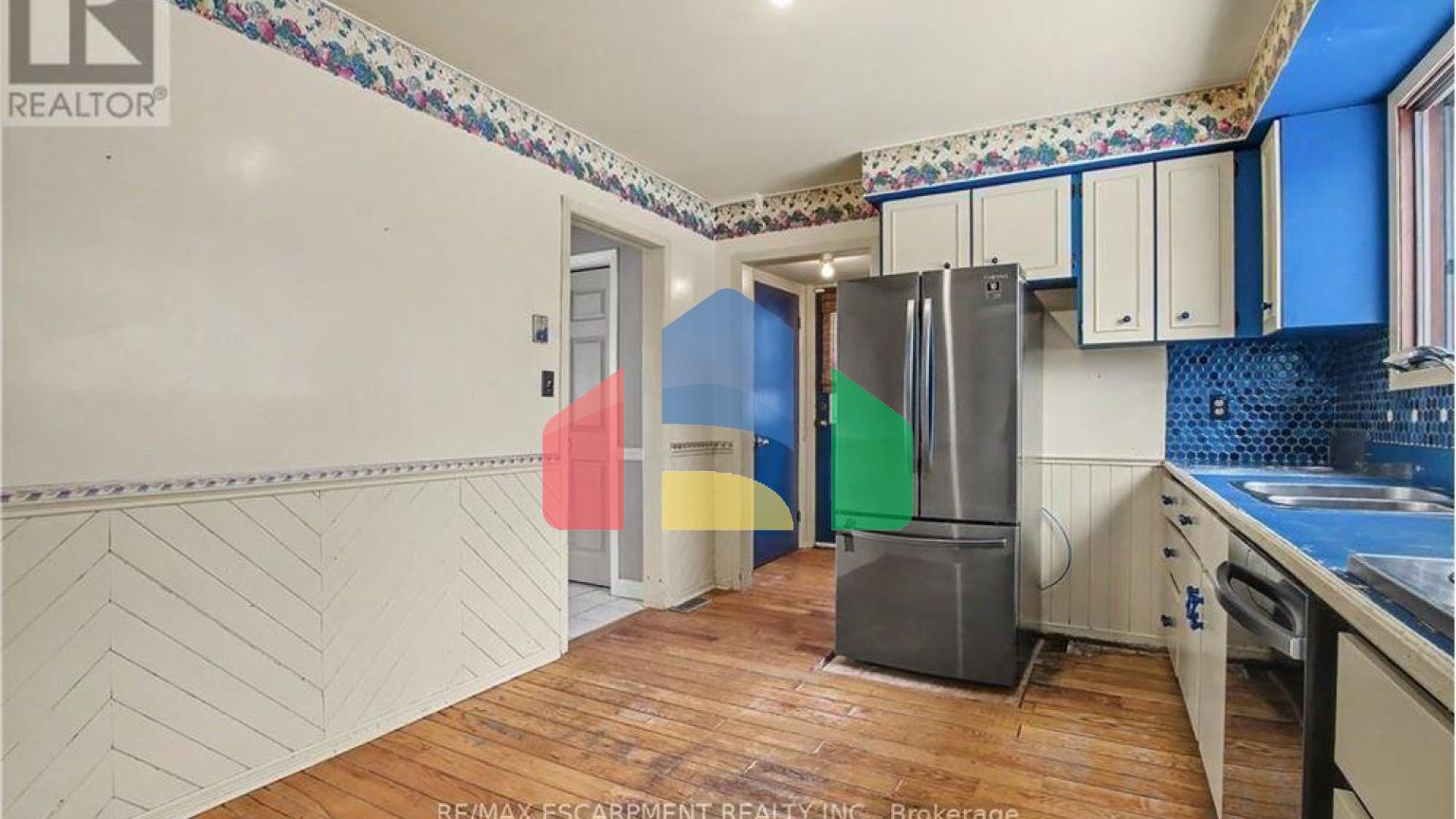 Residential - Single Family Home - Hamilton, Canada - Canada