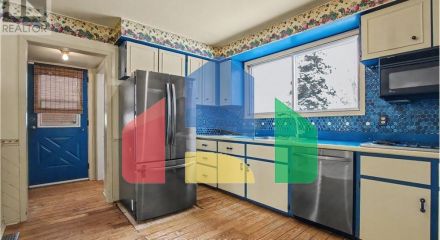 Residential - Single Family Home - Hamilton, Canada - Canada