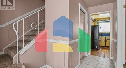 Residential - Single Family Home - Hamilton, Canada - Canada