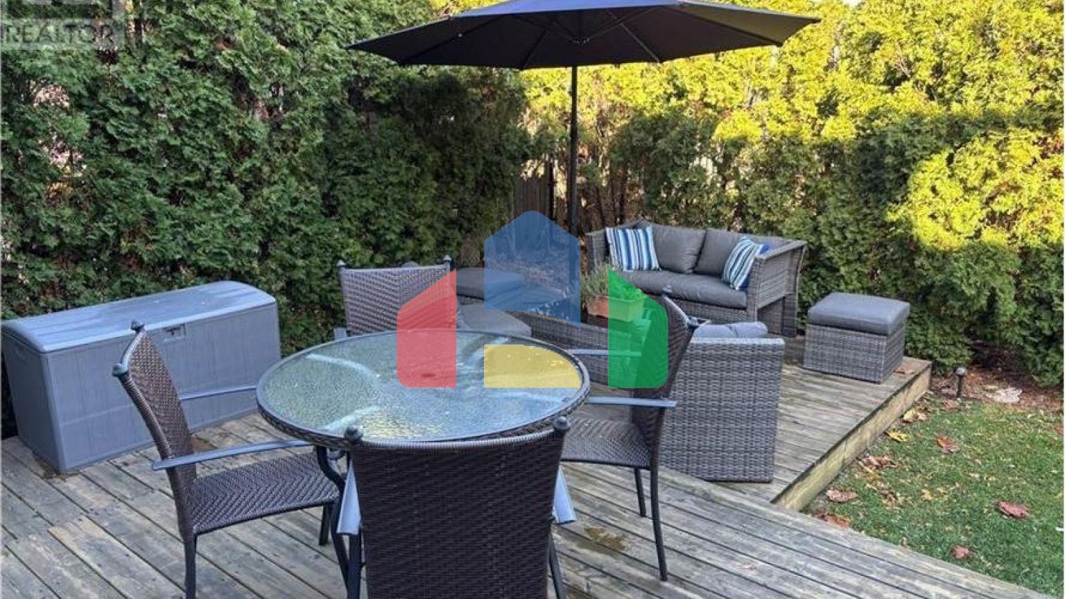 Residential - Single Family Home - Hamilton, Canada - Canada