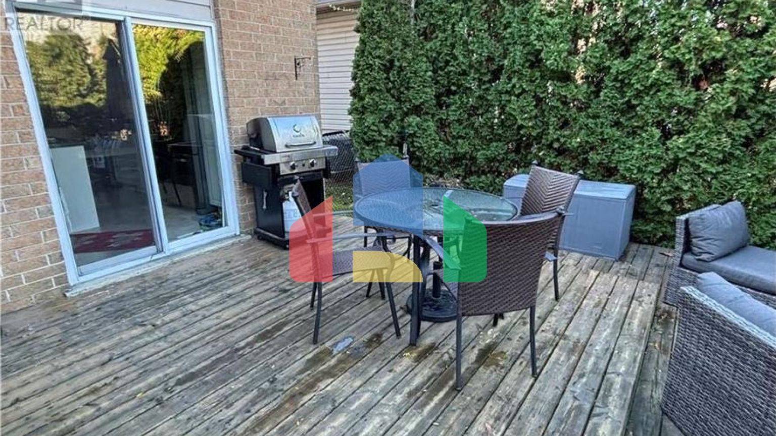 Residential - Single Family Home - Hamilton, Canada - Canada