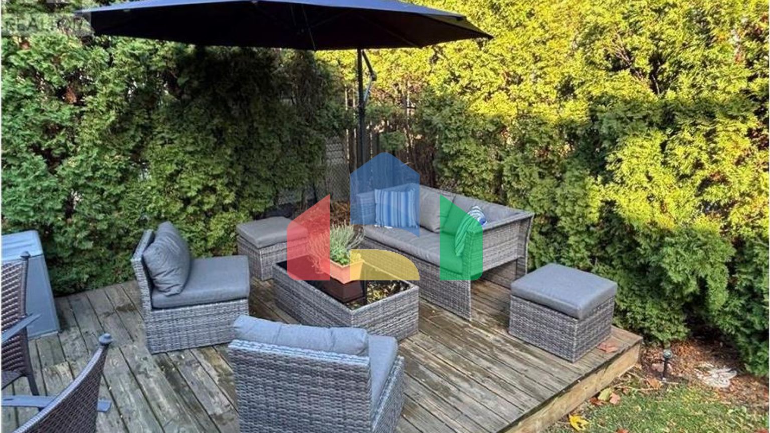 Residential - Single Family Home - Hamilton, Canada - Canada