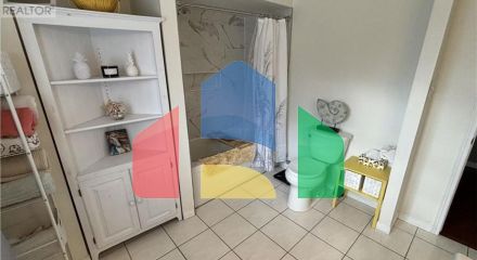 Residential - Single Family Home - Hamilton, Canada - Canada