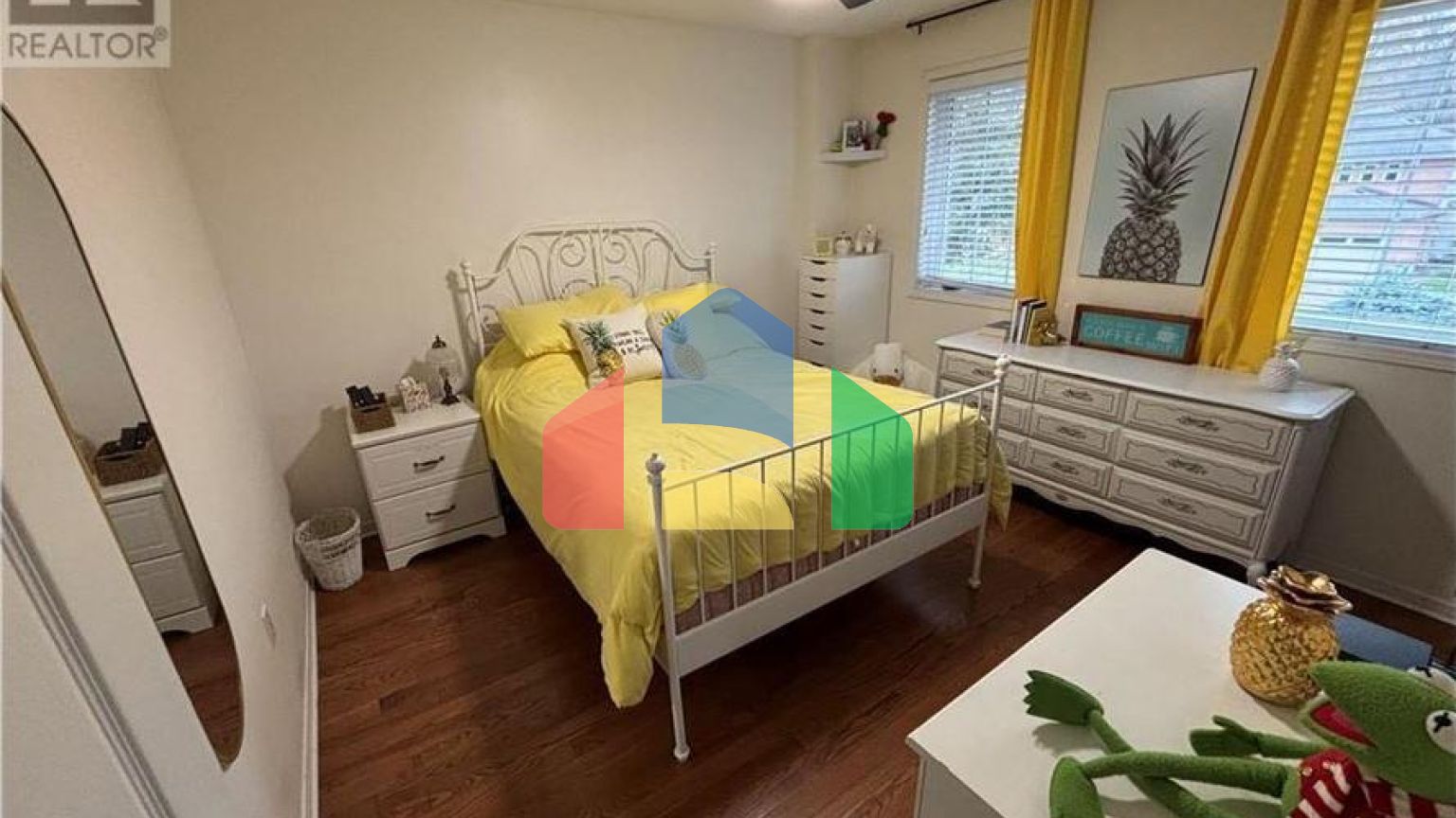 Residential - Single Family Home - Hamilton, Canada - Canada