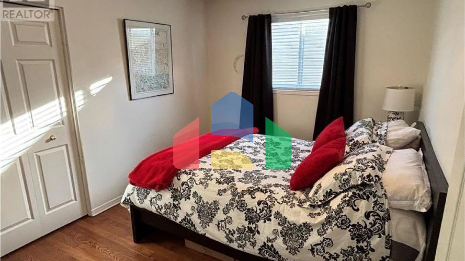 Residential - Single Family Home - Hamilton, Canada - Canada