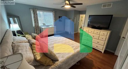 Residential - Single Family Home - Hamilton, Canada - Canada