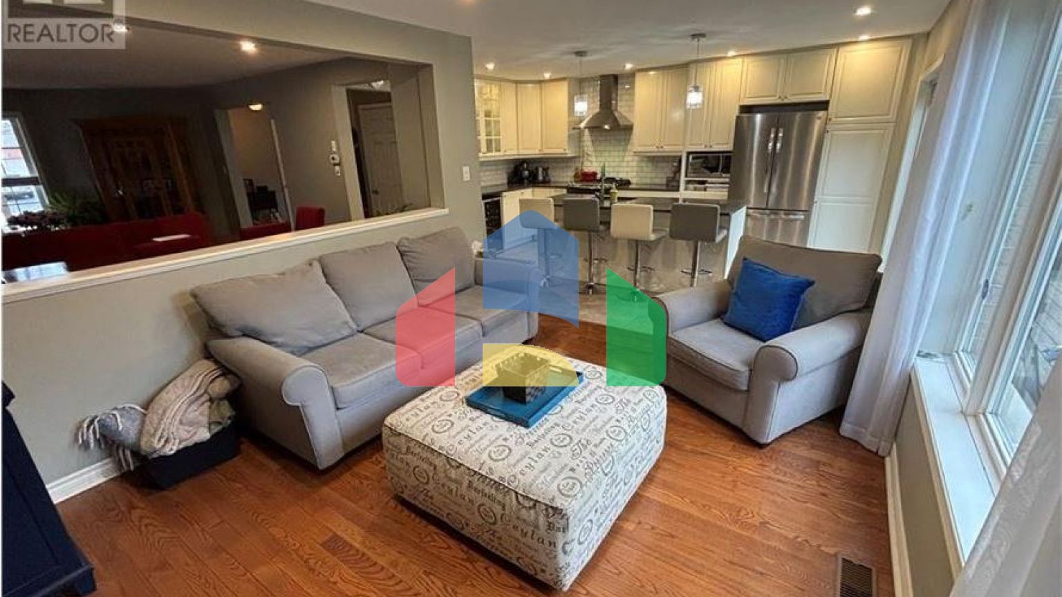 Residential - Single Family Home - Hamilton, Canada - Canada