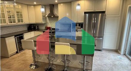 Residential - Single Family Home - Hamilton, Canada - Canada