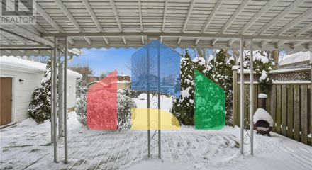 Residential - Single Family Home - Hamilton, Canada - Canada