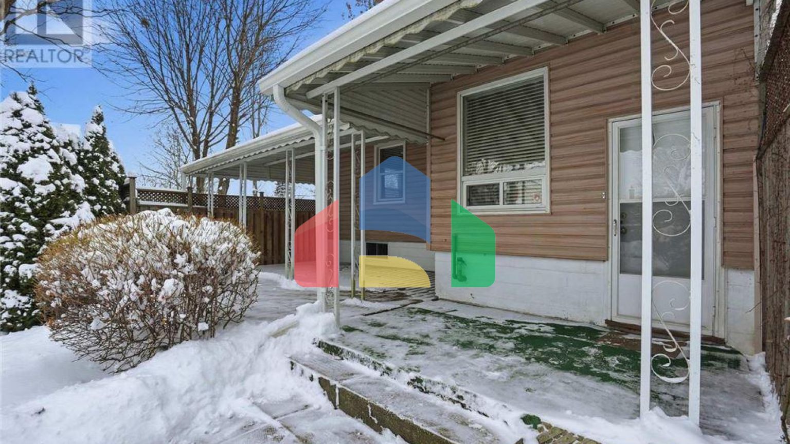 Residential - Single Family Home - Hamilton, Canada - Canada