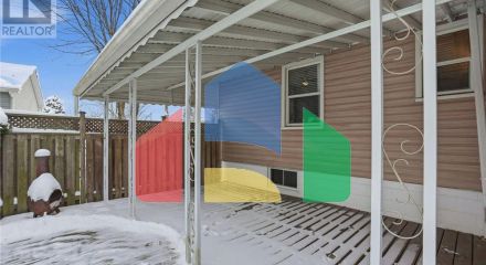 Residential - Single Family Home - Hamilton, Canada - Canada