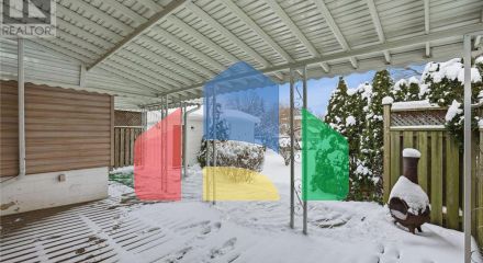 Residential - Single Family Home - Hamilton, Canada - Canada