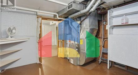 Residential - Single Family Home - Hamilton, Canada - Canada