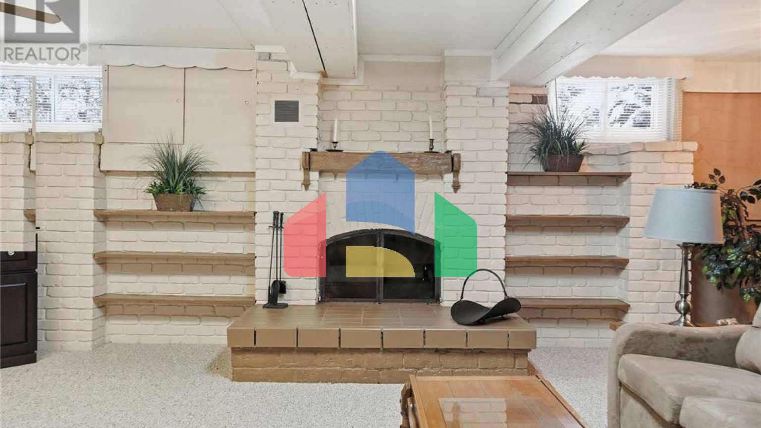 Residential - Single Family Home - Hamilton, Canada - Canada