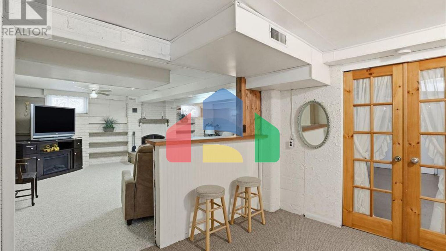 Residential - Single Family Home - Hamilton, Canada - Canada