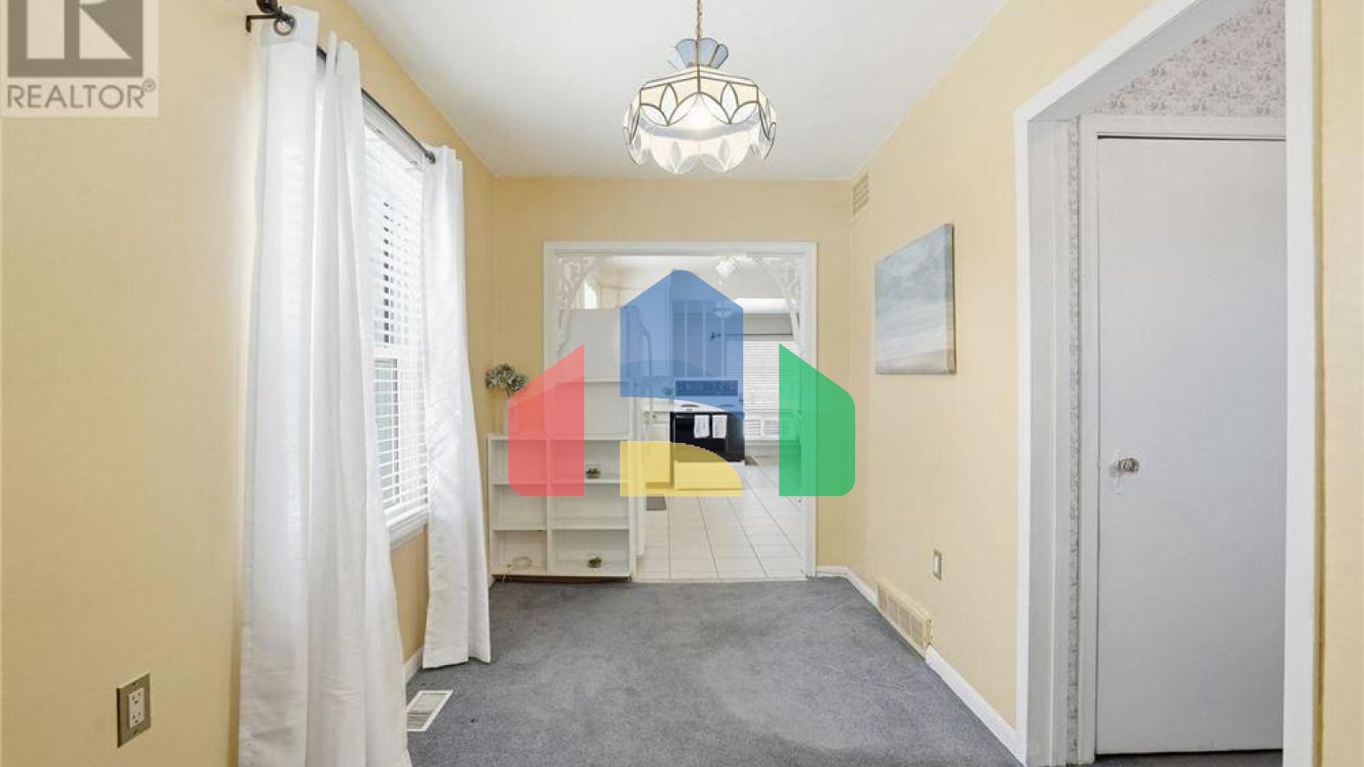 Residential - Single Family Home - Hamilton, Canada - Canada