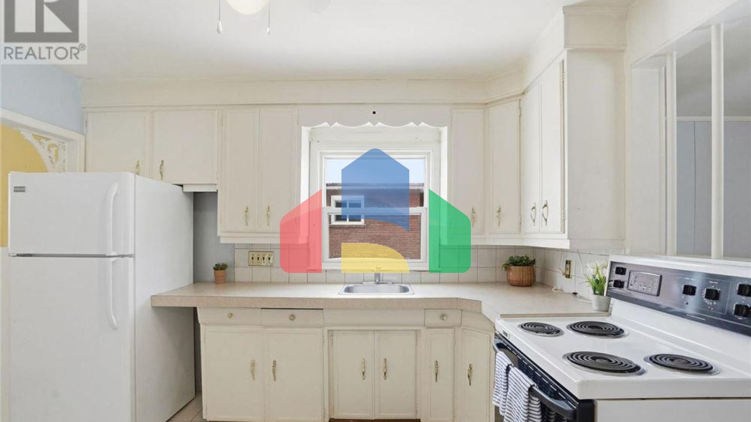 Residential - Single Family Home - Hamilton, Canada - Canada