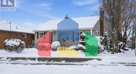 Residential - Single Family Home - Hamilton, Canada - Canada