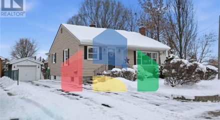 Residential - Single Family Home - Hamilton, Canada - Canada