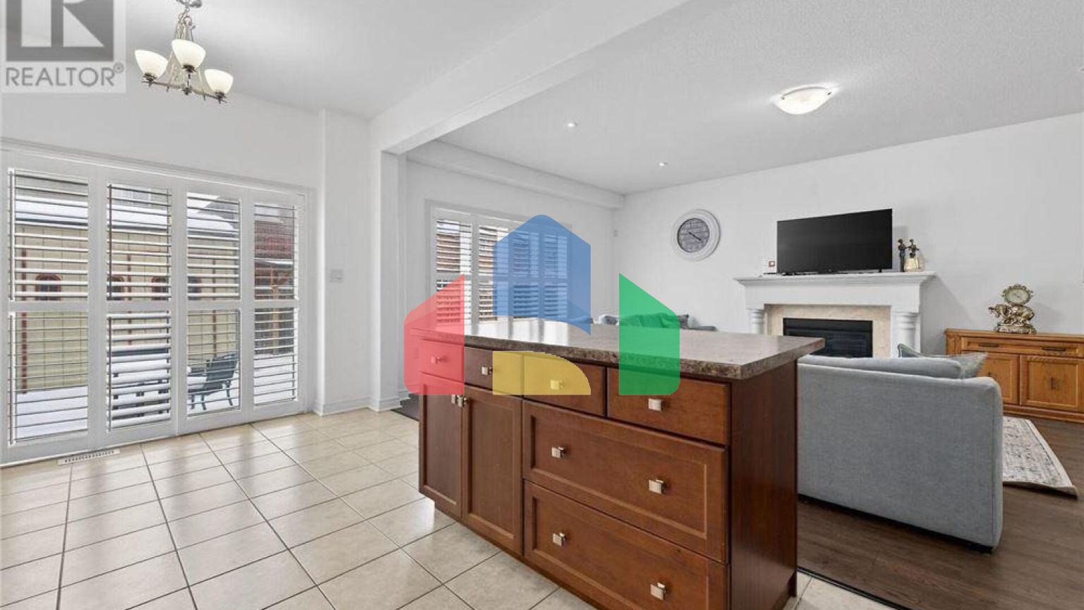 Residential - Single Family Home - Hamilton, Canada - Canada