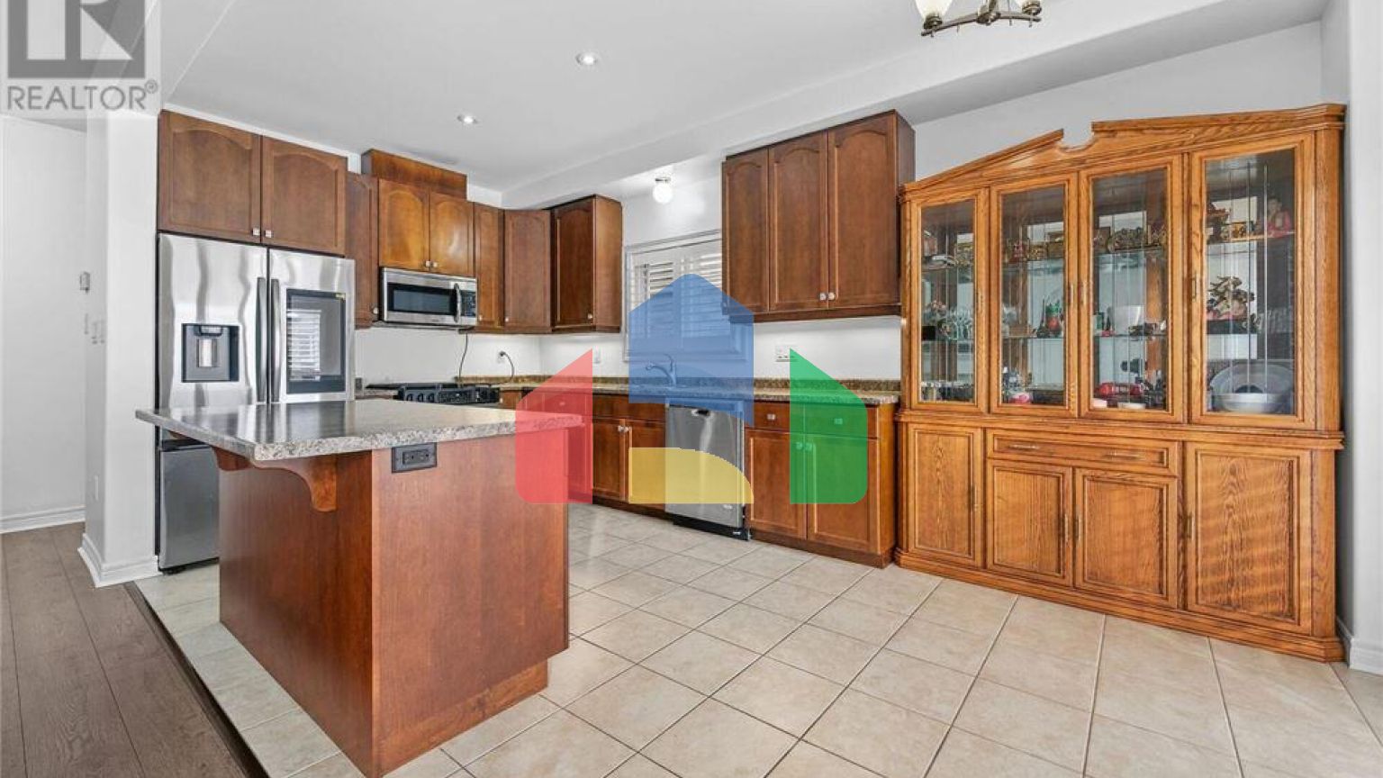 Residential - Single Family Home - Hamilton, Canada - Canada