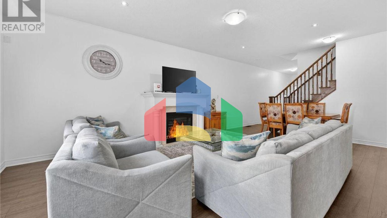 Residential - Single Family Home - Hamilton, Canada - Canada