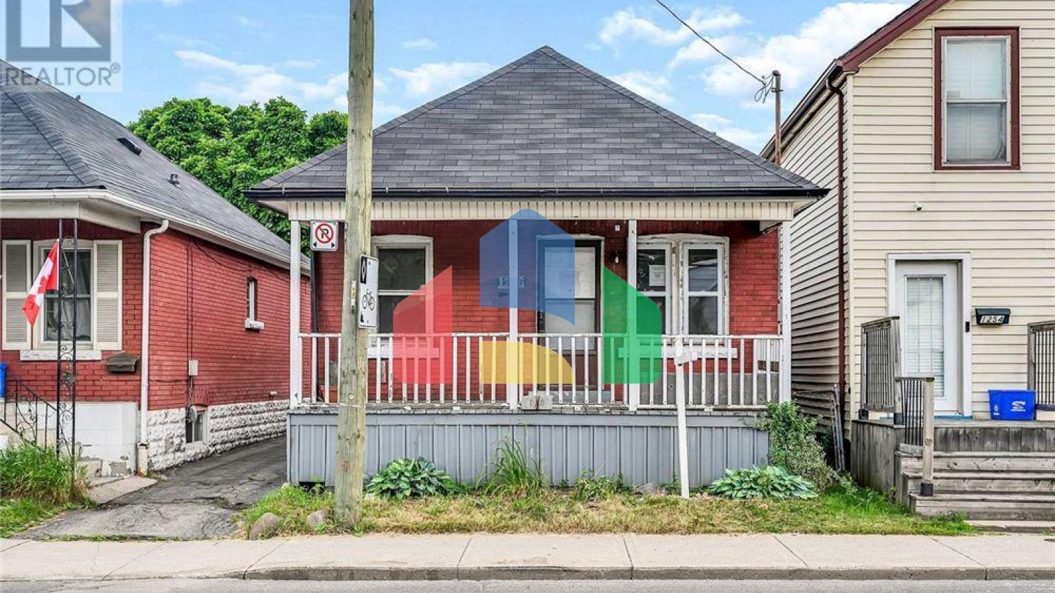 Residential - Single Family Home - Hamilton, Canada - Canada