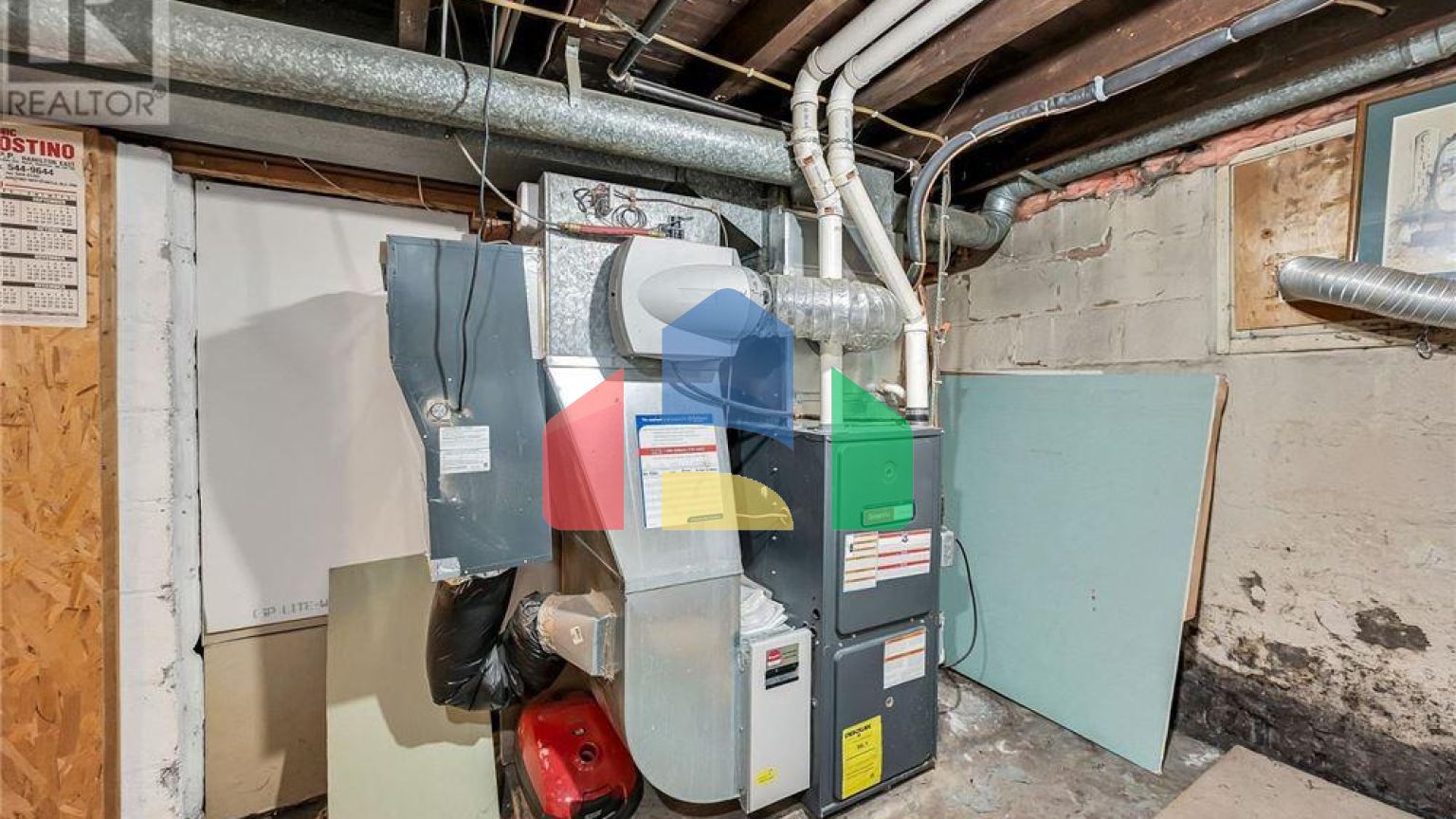 Residential - Single Family Home - Hamilton, Canada - Canada