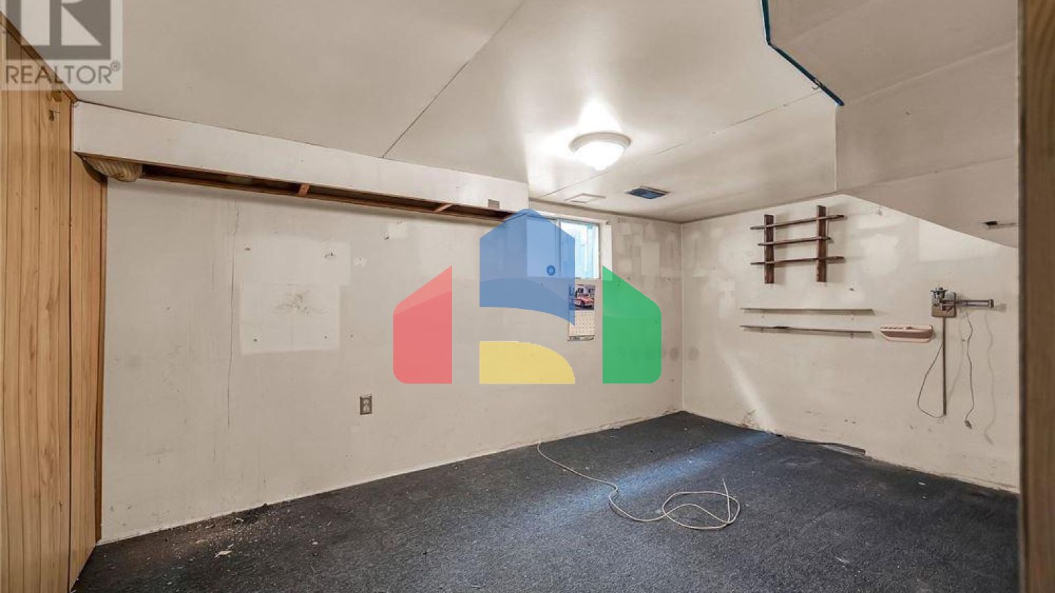 Residential - Single Family Home - Hamilton, Canada - Canada