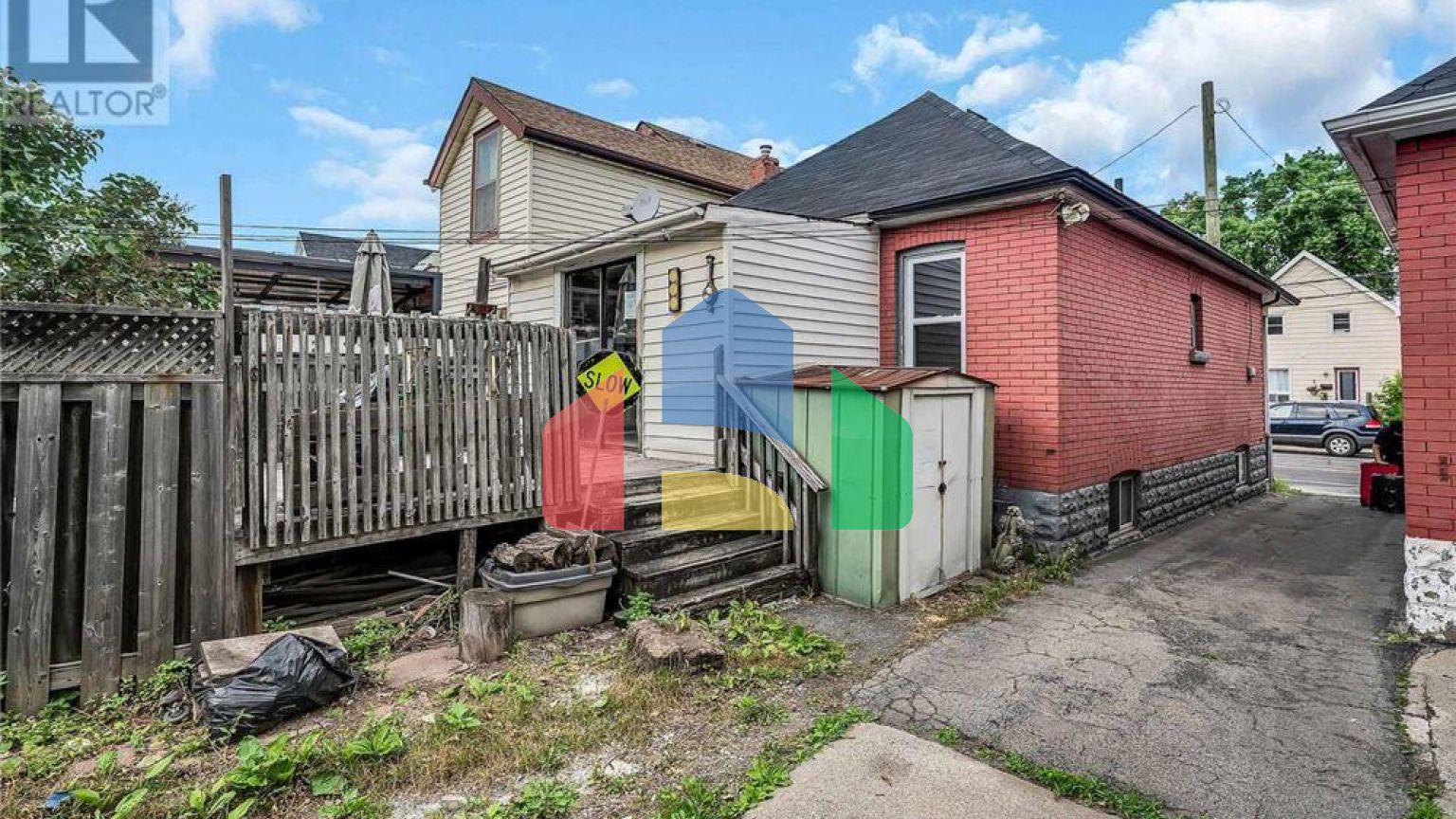 Residential - Single Family Home - Hamilton, Canada - Canada