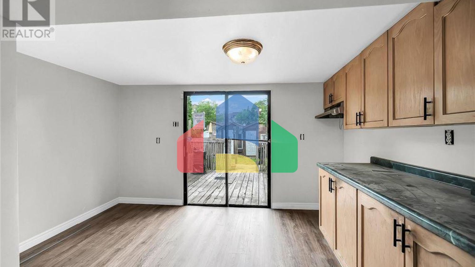 Residential - Single Family Home - Hamilton, Canada - Canada