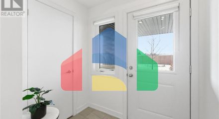 Residential - Single Family Home - Hamilton, Canada - Canada