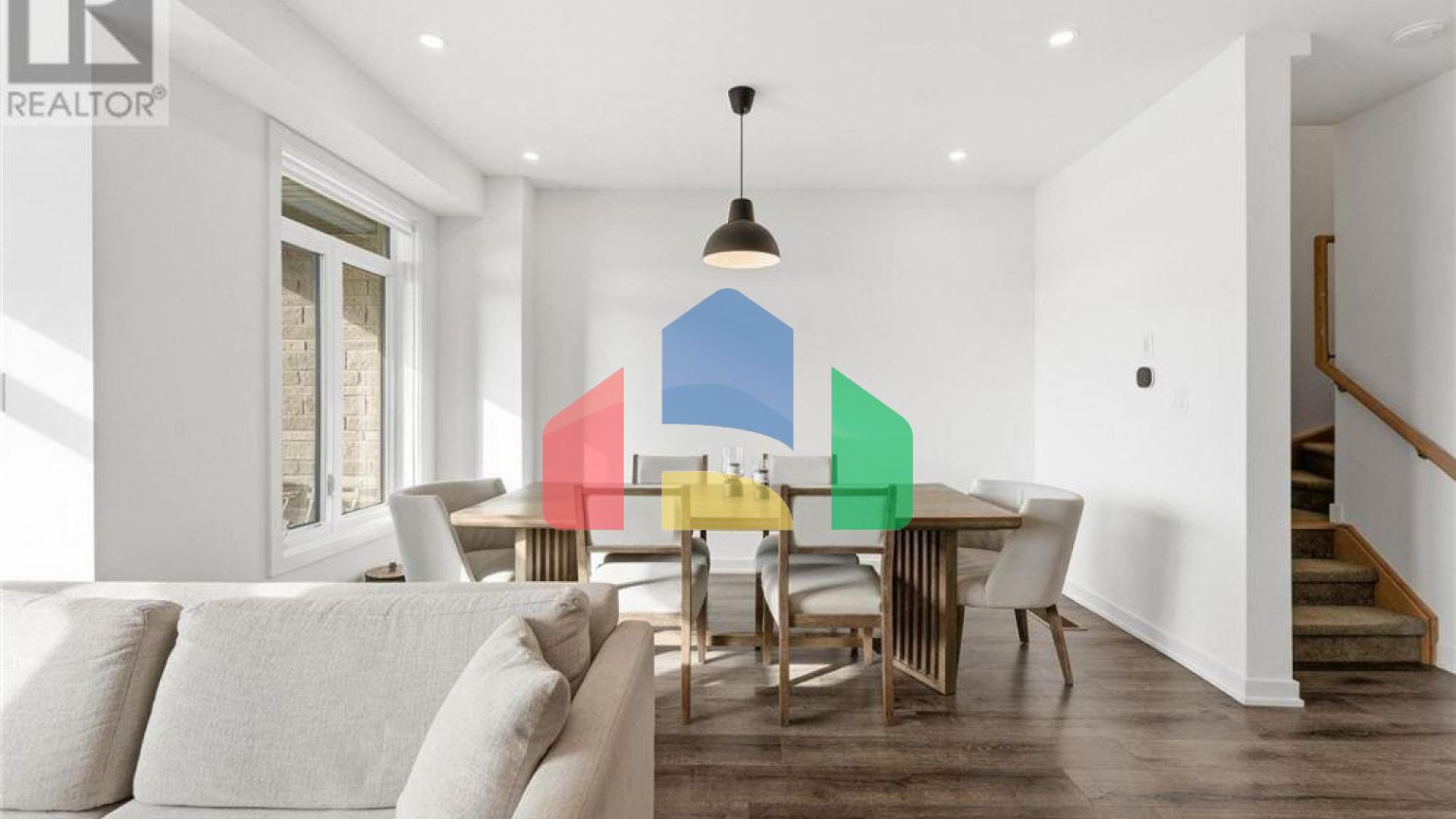 Residential - Single Family Home - Hamilton, Canada - Canada