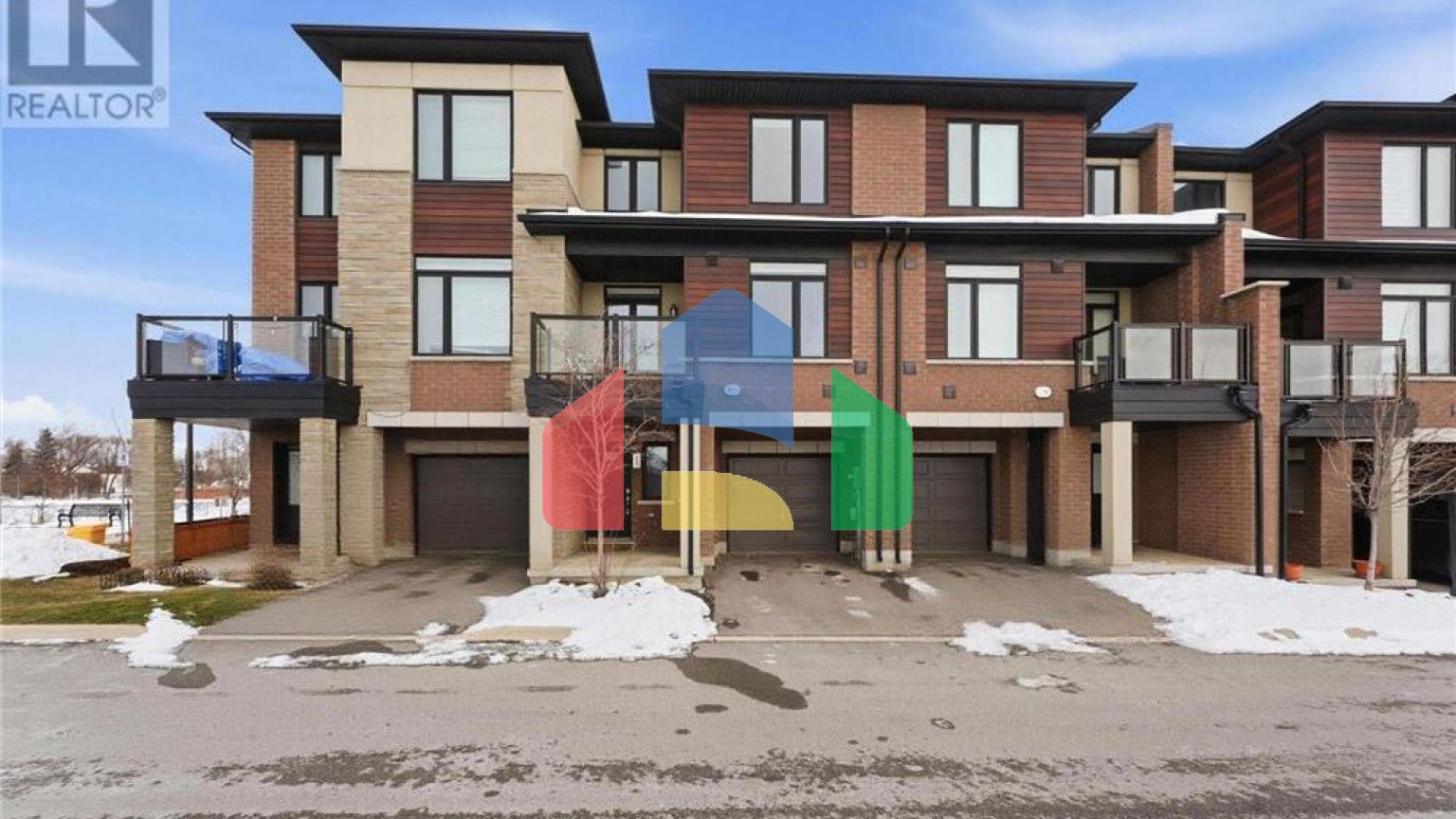 Residential - Single Family Home - Hamilton, Canada - Canada