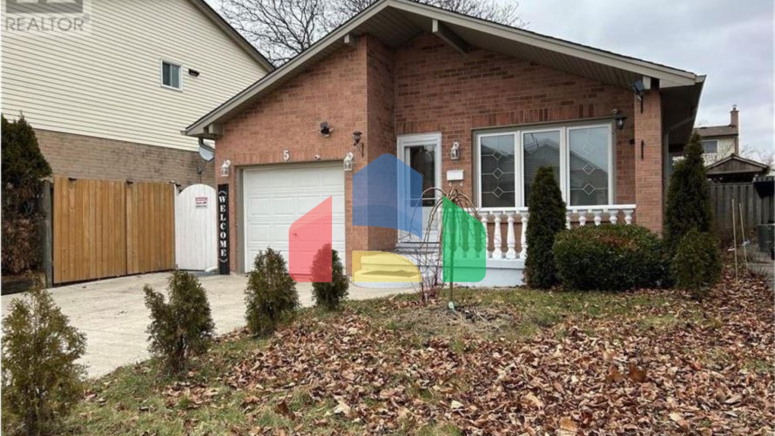 Residential - Single Family Home - Hamilton, Canada - Canada