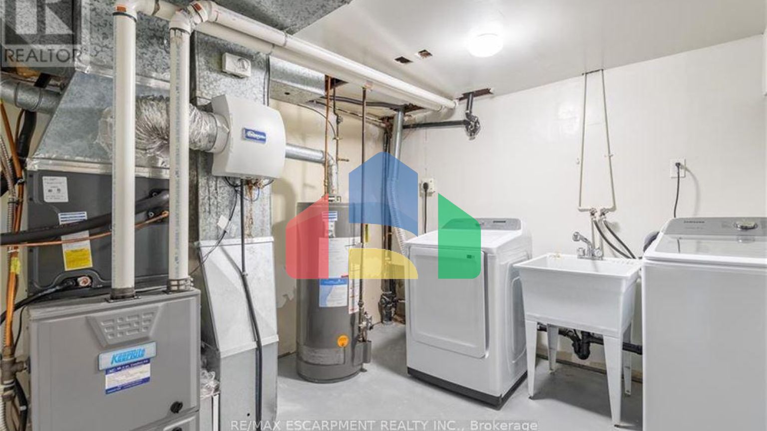 Residential - Single Family Home - Hamilton, Canada - Canada