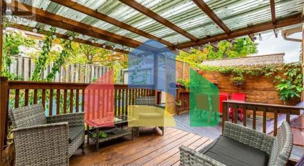 Residential - Single Family Home - Hamilton, Canada - Canada